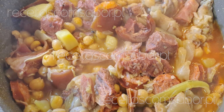 Orelheira fumada com grão